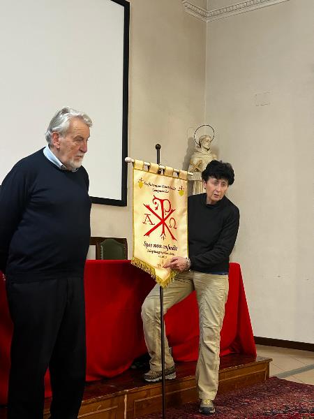 Presentazione stendardo