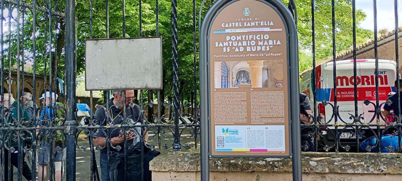 Fotoracconto Al Santuario di Santa Maria ad Rupes